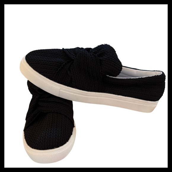 Source Unknown Shoes - NWOT Black Knotted Bow Slip On Sneakers Women Size 41